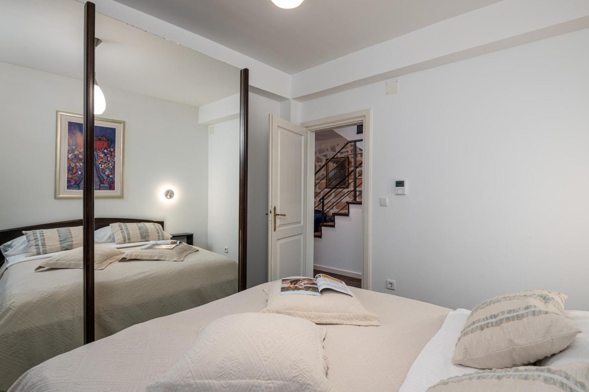 Villa Mirabilis, Stunning Superior Villa, Old Town *